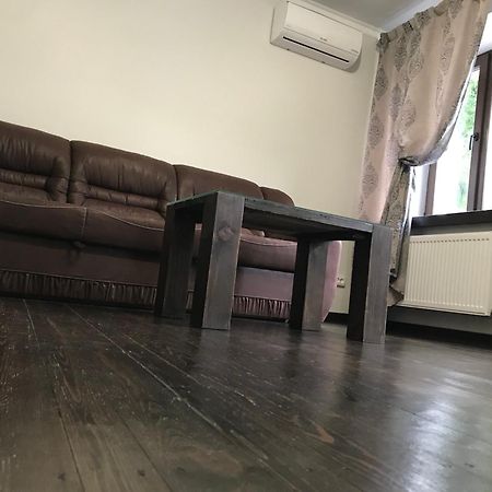 Апартаменты Бажане місце Каменец-Подольский Экстерьер фото