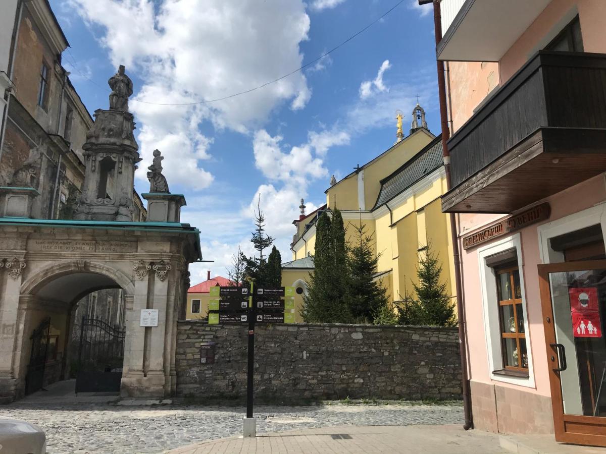 Апартаменты Бажане місце Каменец-Подольский Экстерьер фото